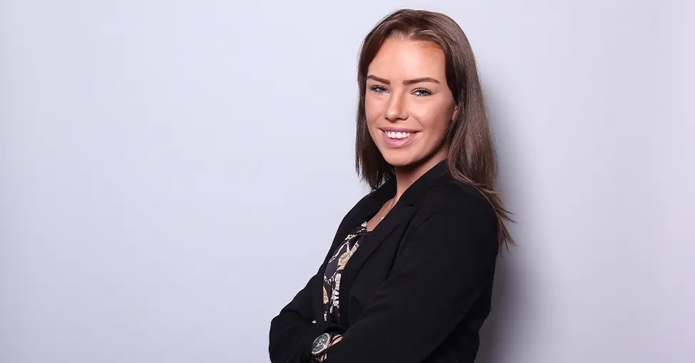 15 Tradeshow Lead Generation Tips That Actually Work 4 Trade Show Lead Generation Tips Positive Body Language