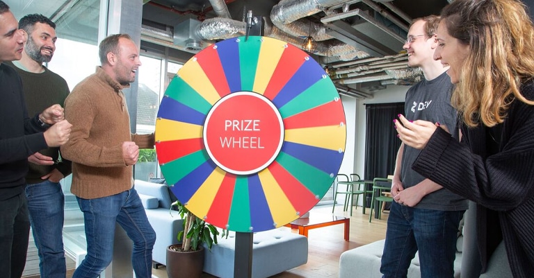 Simple Trade Show Giveaway Ideas That Will Create a Buzz 7 Interactive Trade Show Giveaway Ideas